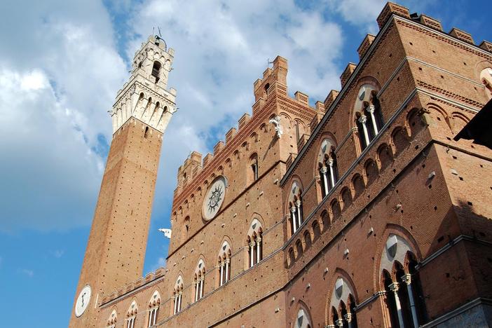 Siena and Assisi: Italy's Grand Hill Towns: asset-mezzanine-16x9