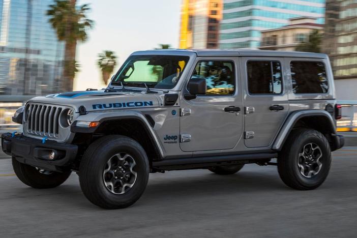 2021 Jeep Wrangler 4xe & 2022 Porsche 911 GT3: asset-mezzanine-16x9