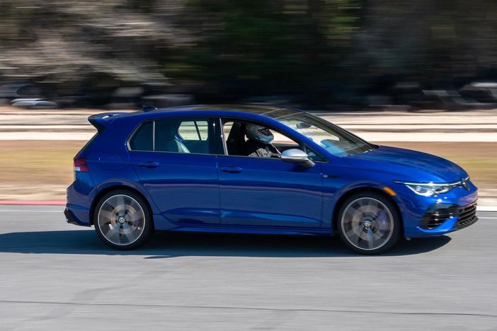 2022 Volkswagen Golf R & 2021 Nissan Kicks: asset-mezzanine-16x9