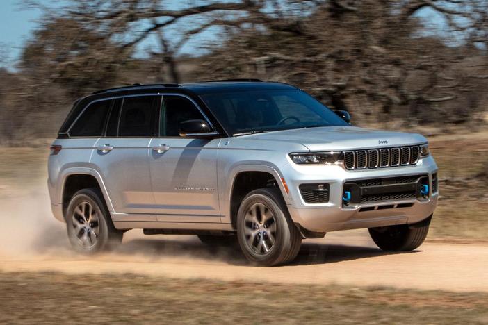 2022 Jeep Grand Cherokee 4xe & 2022 Chevrolet Silverado: asset-mezzanine-16x9