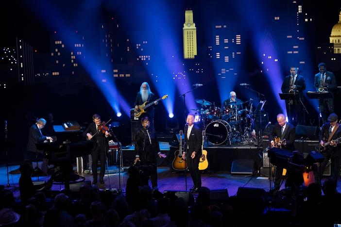 Lyle Lovett & His Large Band: asset-mezzanine-16x9