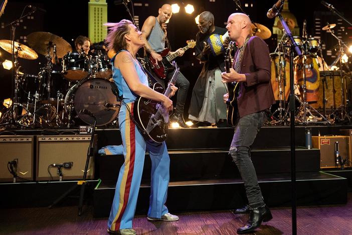 Brandi Carlile: asset-mezzanine-16x9