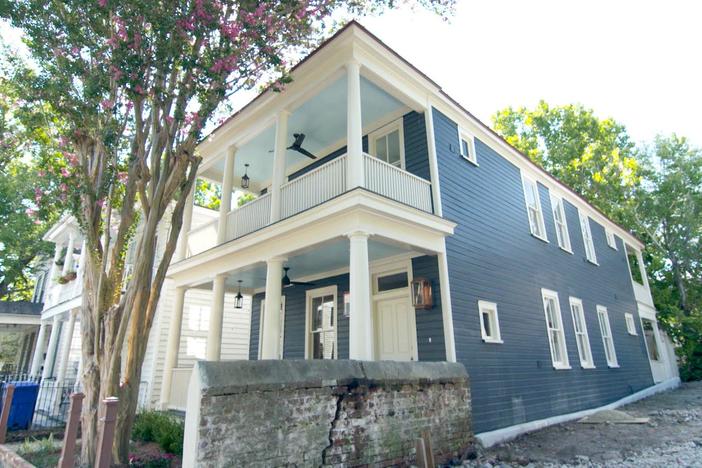 A Charleston Family House is Reborn | The Jamestown Net-Zero: asset-mezzanine-16x9