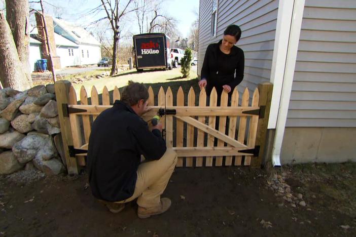 Ask This Old House | Pass Through, New Gate: asset-mezzanine-16x9
