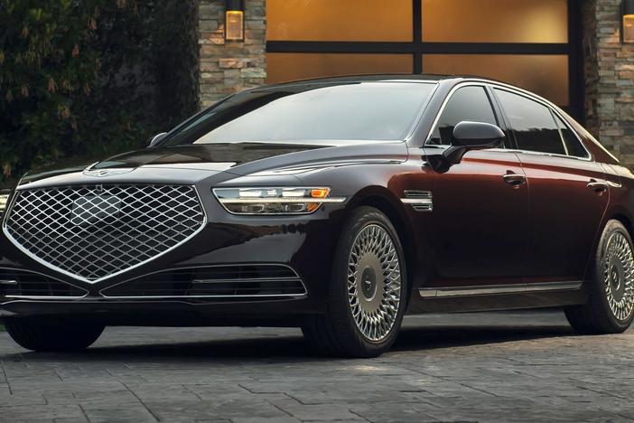 2020 Genesis G90 & Mustang BULLITT v Mustang GT: asset-mezzanine-16x9