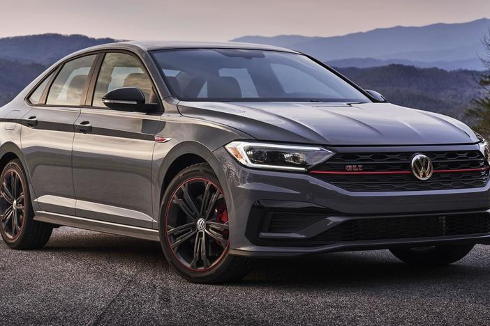 2019 Volkswagen Jetta GLI & 2019 Lexus UX: asset-mezzanine-16x9