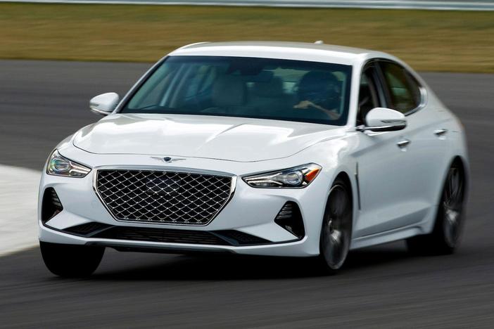 2019 Genesis G70 2.0T & 2019 Nissan Murano: asset-mezzanine-16x9