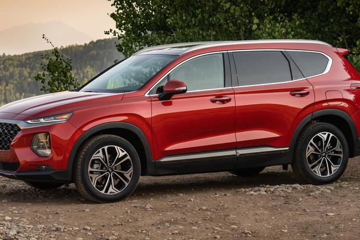 2019 Hyundai Santa Fe & 2019 McLaren 720s: asset-mezzanine-16x9