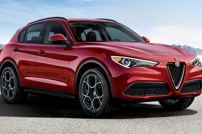 2018 Alfa Romeo Stelvio & 2017 Honda Civic Si: asset-mezzanine-16x9