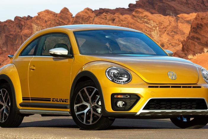 2016 Volkswagen Beetle Dune & 2016 Acura RDX: asset-mezzanine-16x9