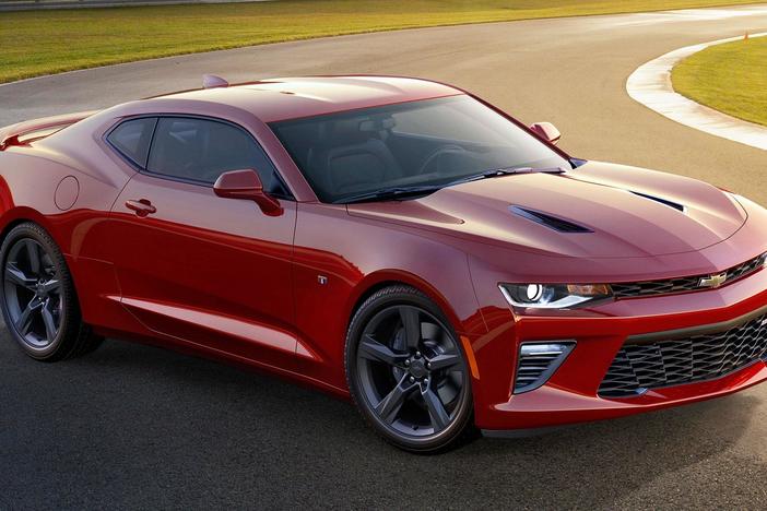 2016 Chevrolet Camaro SS & 2016 Lincoln MKX: asset-mezzanine-16x9