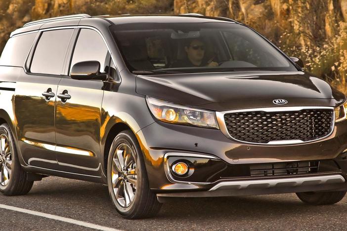 2015 Kia Sedona & 2015 Alfa Romeo 4C: asset-mezzanine-16x9