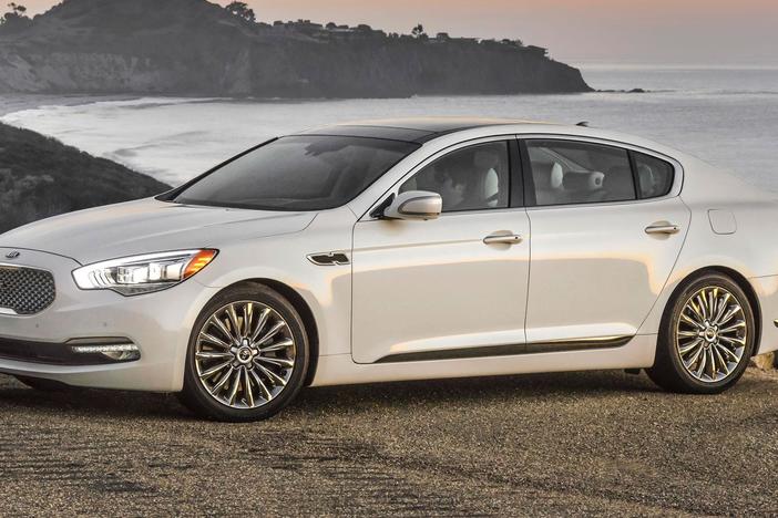 2015 Kia K900 & 2014 Chevrolet Silverado High Country: asset-mezzanine-16x9