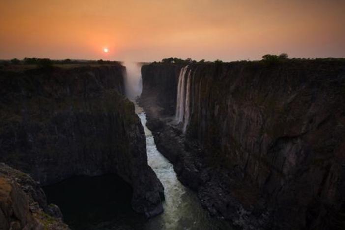 Victoria Falls: asset-mezzanine-16x9