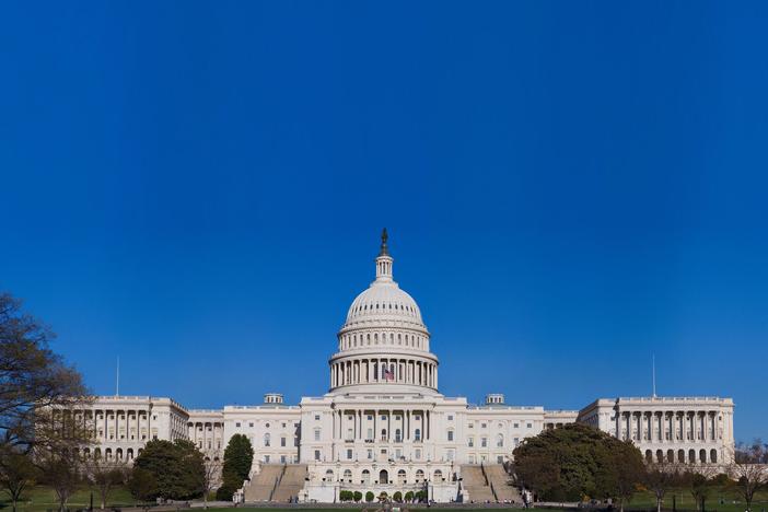 November 7, 2019 - PBS NewsHour full episode: asset-mezzanine-16x9
