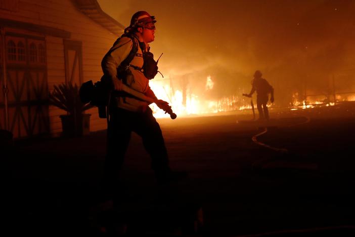 October 30, 2019 - PBS NewsHour full episode: asset-mezzanine-16x9