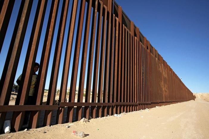 May 25, 2019 - PBS NewsHour Weekend full episode: asset-mezzanine-16x9