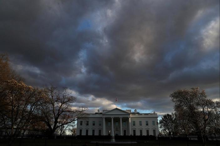 May 21, 2019 - PBS NewsHour full episode: asset-mezzanine-16x9
