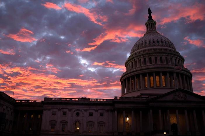 February 5, 2019 - PBS NewsHour full episode: asset-mezzanine-16x9
