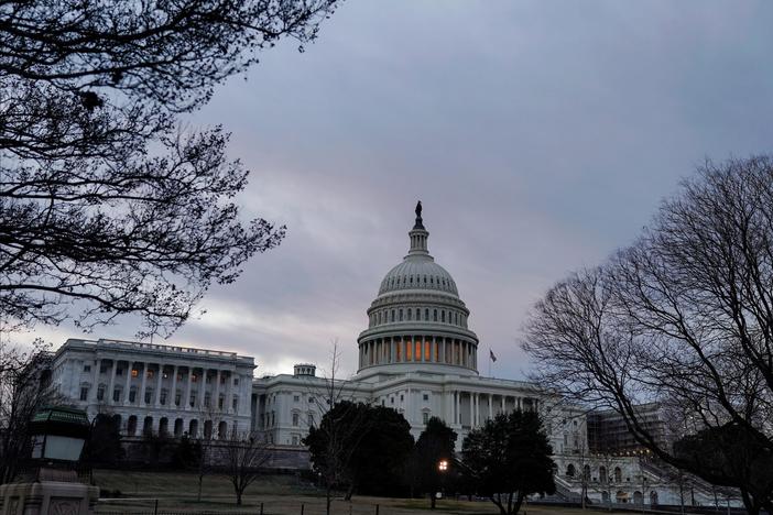 January 28, 2019 - PBS NewsHour full episode: asset-mezzanine-16x9