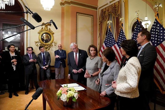 January 26, 2019 - PBS NewsHour Weekend full episode: asset-mezzanine-16x9