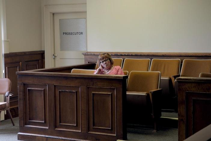 Lindy Lou, Juror Number 2: asset-mezzanine-16x9