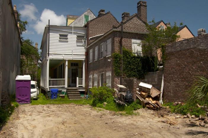 Southern Charm, Season Premiere | Charleston Single House: asset-mezzanine-16x9