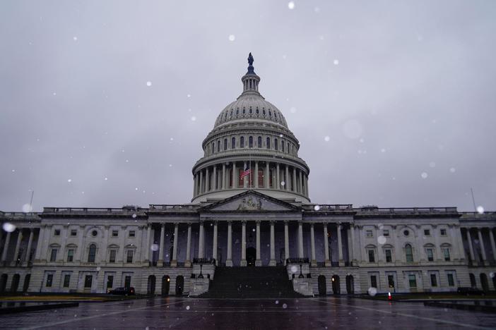 January 4, 2022 - PBS NewsHour full episode: asset-mezzanine-16x9