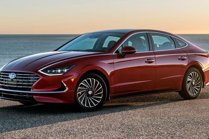 2021 Hyundai Sonata & 2020 Porsche Macan Turbo: asset-mezzanine-16x9