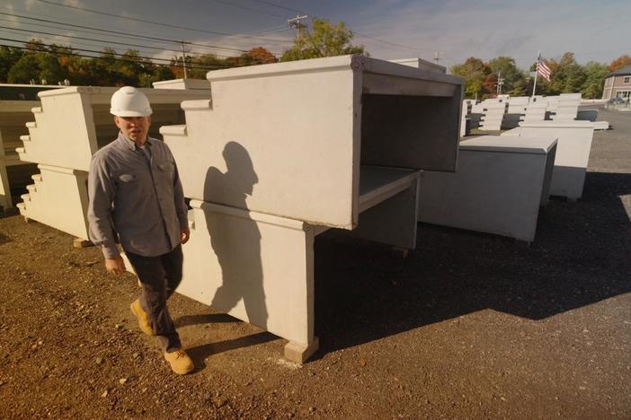 E14 | Precast Concrete, New Lamppost | Ask This Old House: asset-mezzanine-16x9