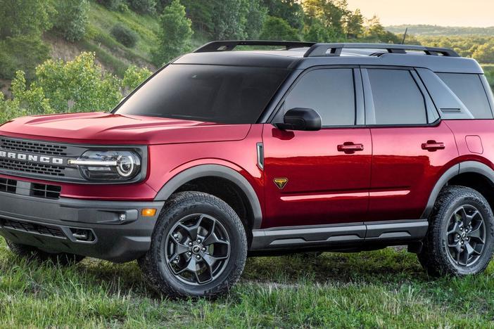2021 Ford Bronco Sport & 2021 Volkswagen ID.4: asset-mezzanine-16x9