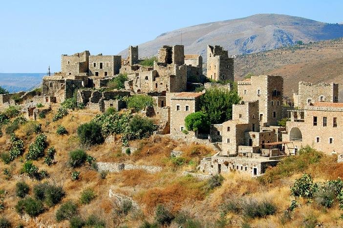 Greece's Peloponnese: asset-mezzanine-16x9