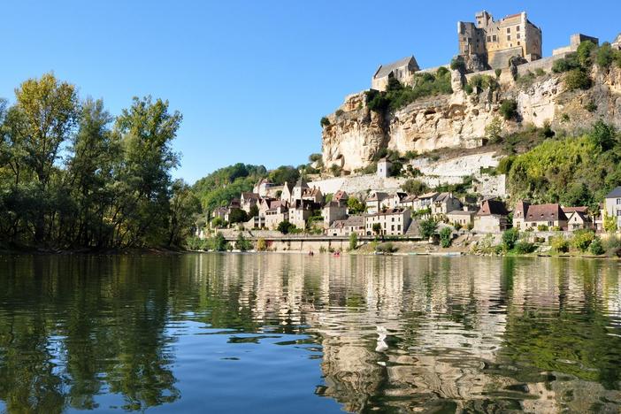 France's Dordogne: asset-mezzanine-16x9