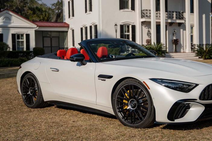 2023 Mercedes-AMG SL63 & 2023 Cadillac Escalade V: asset-mezzanine-16x9