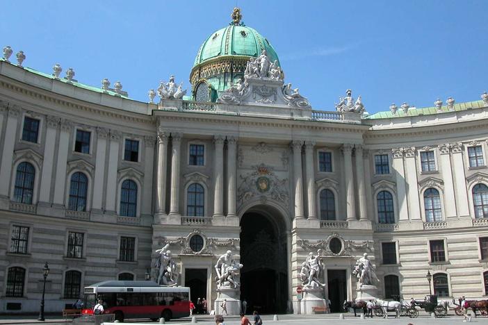 Vienna: asset-mezzanine-16x9
