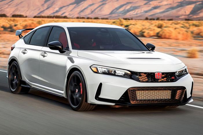 2023 Honda Civic Type R & 2024 Buick Envista: asset-mezzanine-16x9