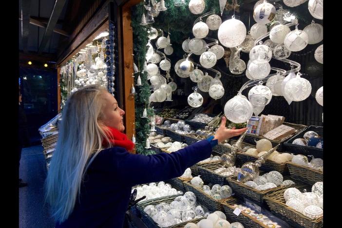 Curious Austrian Christmas Markets: asset-mezzanine-16x9