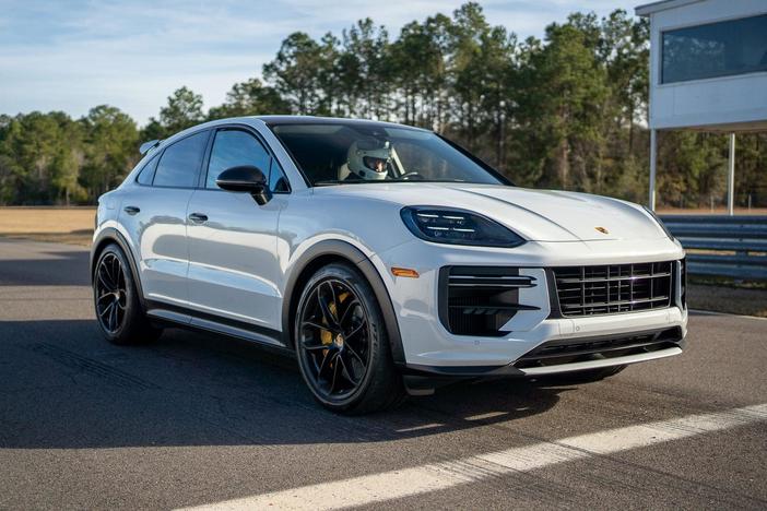 2024 Porsche Cayenne Turbo GT & 2024 Lincoln Corsair: asset-mezzanine-16x9