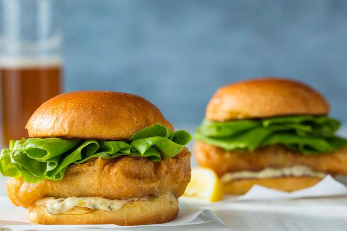 Perfectly Fried Seafood: asset-mezzanine-16x9