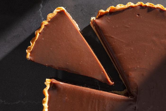 Chocolate Tart and Ice Cream: asset-mezzanine-16x9