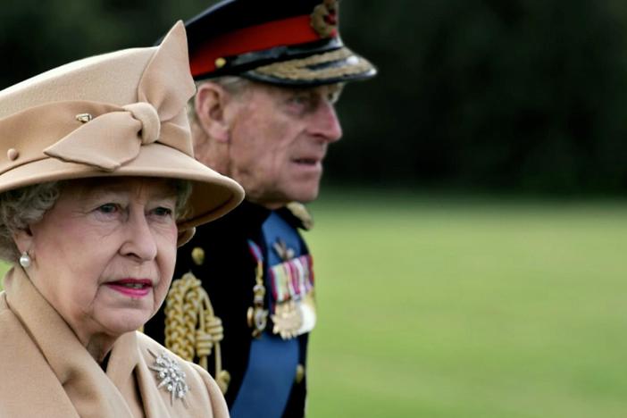 Queen Elizabeth II: asset-mezzanine-16x9