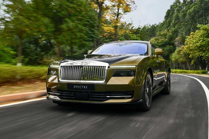 2024 Rolls-Royce Spectre & 2025 RAM 1500: asset-mezzanine-16x9