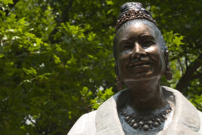 Xernona Clayton/Robert Frost at Agnes Scott: asset-mezzanine-16x9