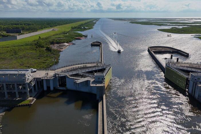 The Mississippi River Program: asset-mezzanine-16x9
