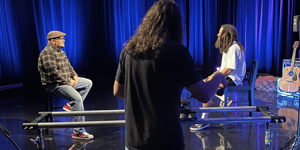Behind the scenes of PBD Grey on Peach Jam