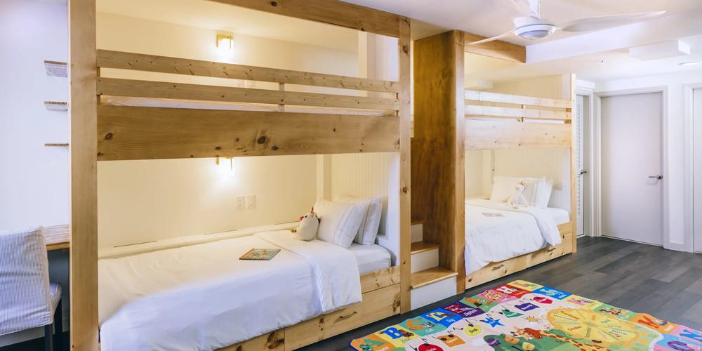 Room/suites at the All-Movie Hotel.